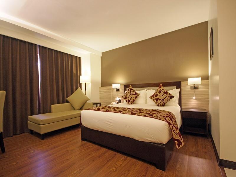 Brentwood Suites Ciudad Quezon Exterior foto