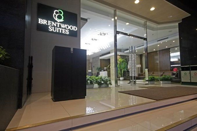 Brentwood Suites Ciudad Quezon Exterior foto