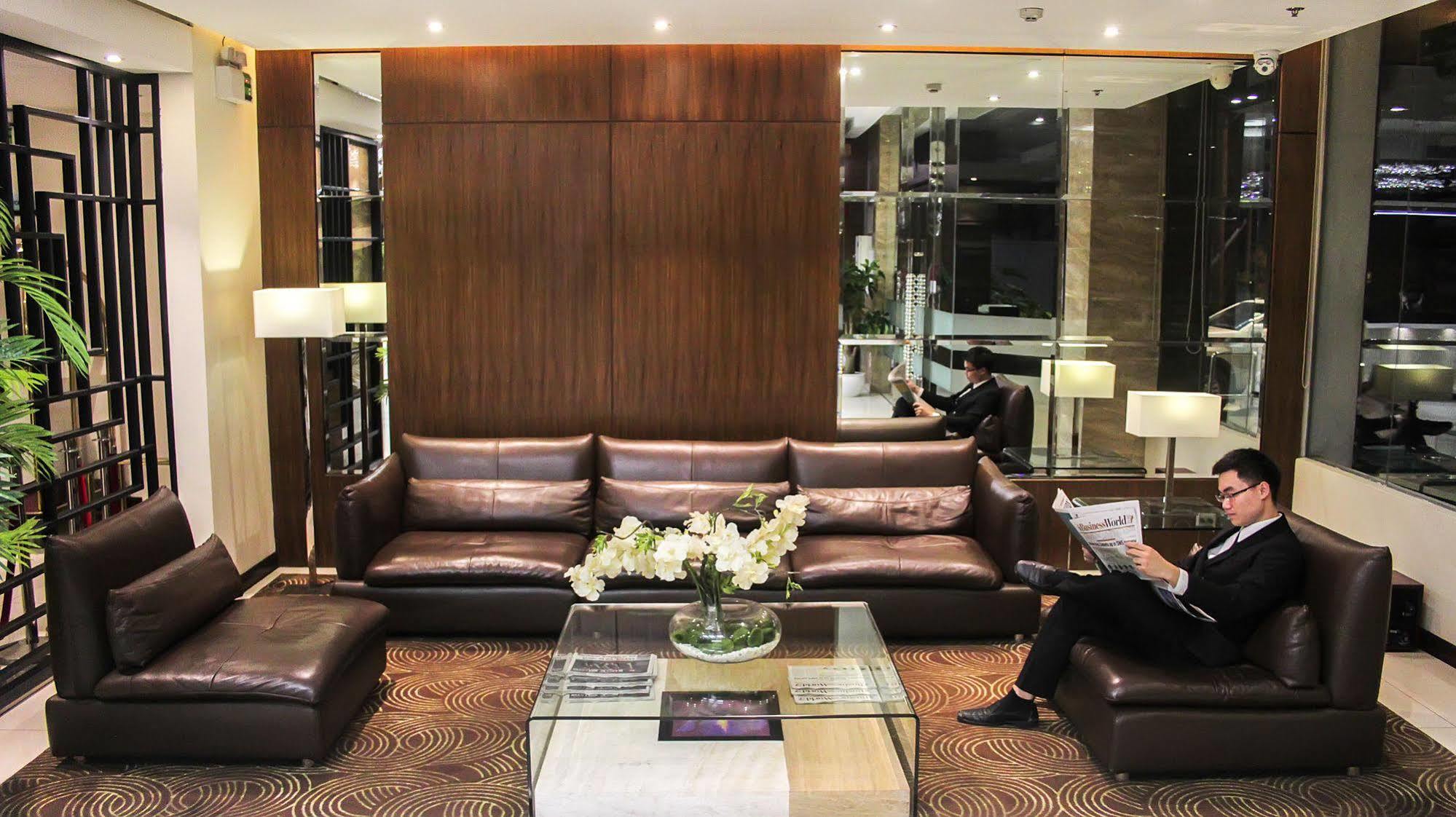 Brentwood Suites Ciudad Quezon Exterior foto